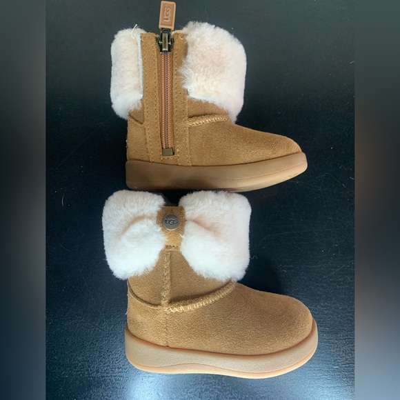 UGG Baby Girl RAMONA Boot CHESTNUT Suede INFANT Size 2/3 Small 6-12 Months - Picture 6 of 12